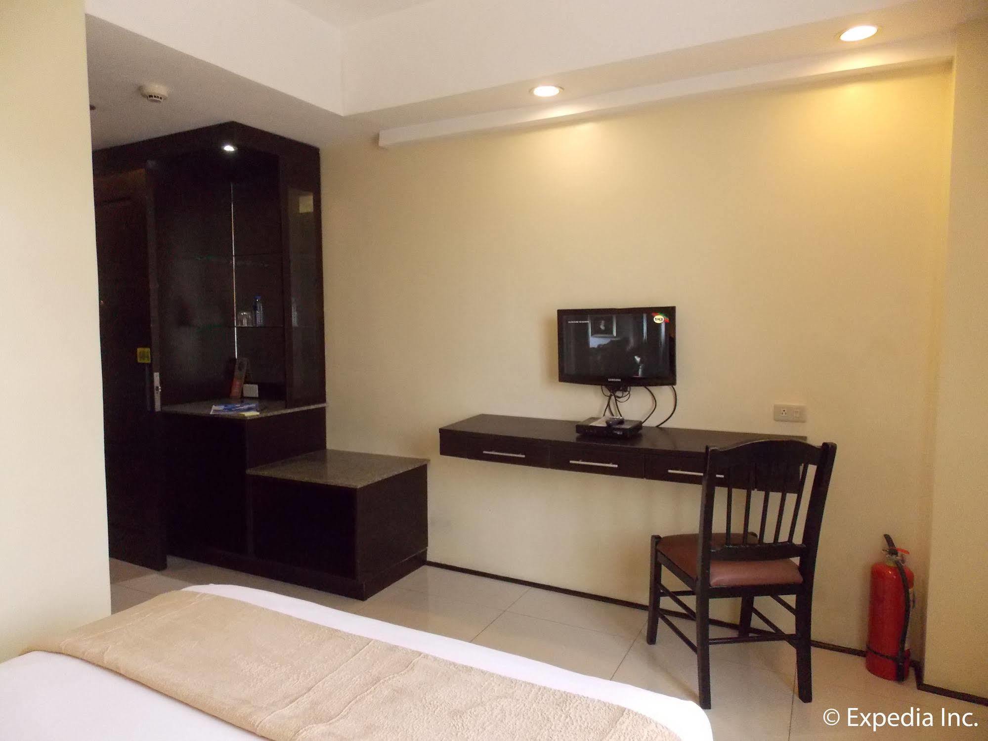 M Citi Suites Cebu Zewnętrze zdjęcie